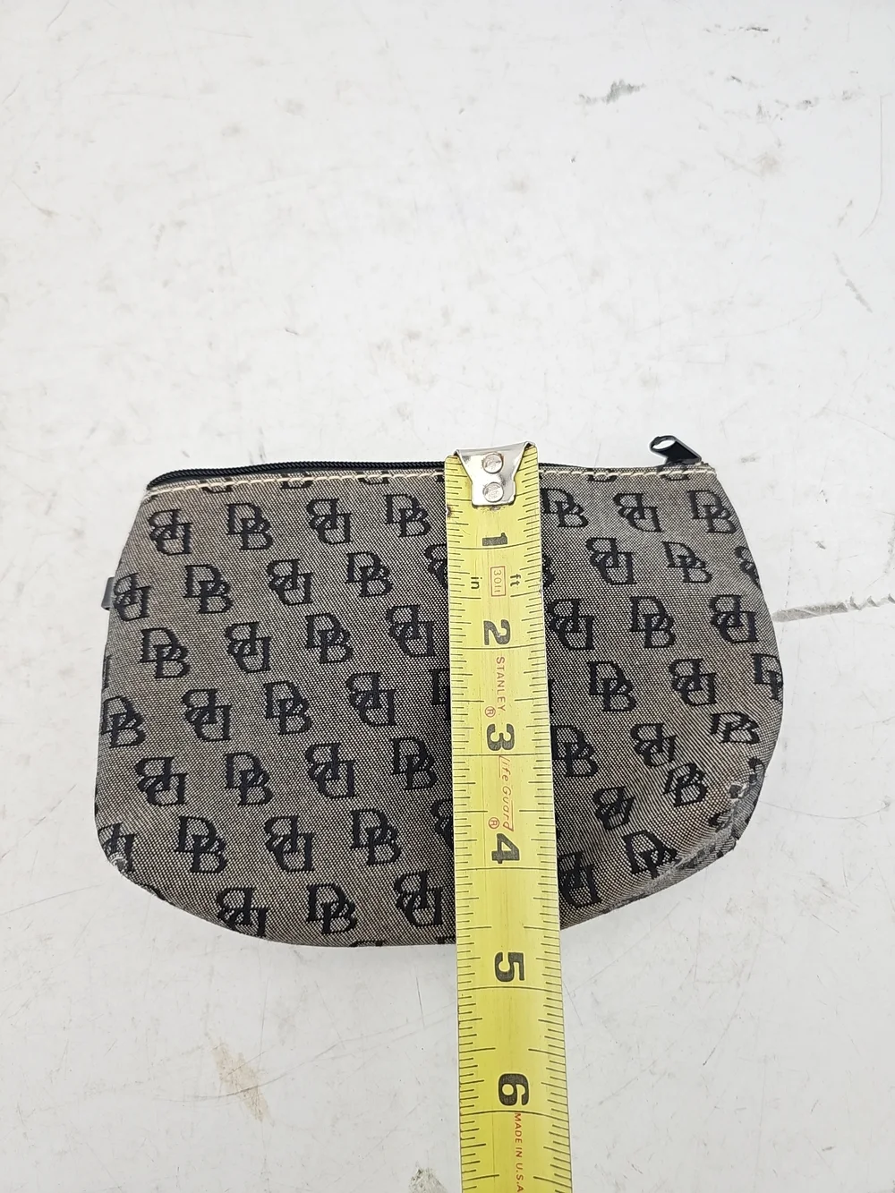 Dooney & Bourke canvas black 7x4